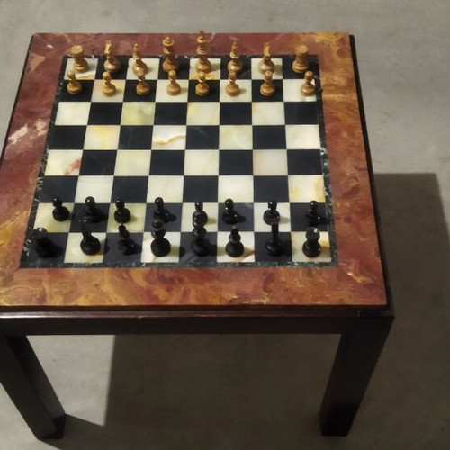 Marble chess table used with tricolor surface