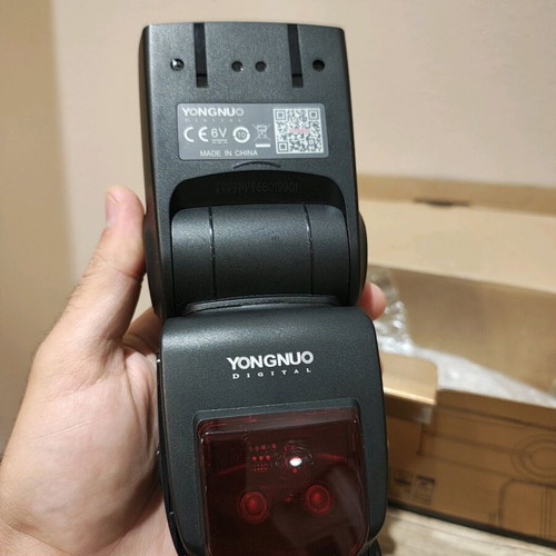 Speedlite YN685 like new with box