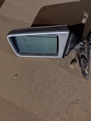 Mercedes W124 electric left mirror used