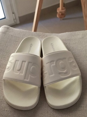 Superga γυναικείες σαγιονάρες, κρεμ χρώμα.