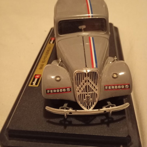 Citroen 15cv TA 1938 Monte Carlo Rally model 1:24 like new