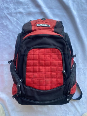 Ogio backpack used, red and black
