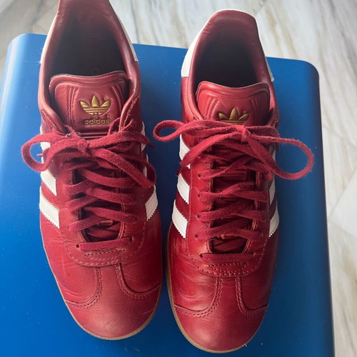 Adidas Gazelle athletic shoes like new, size 39 1/3, red