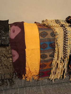 Scarves, shawls, and bandanas used, pack of 12 pieces