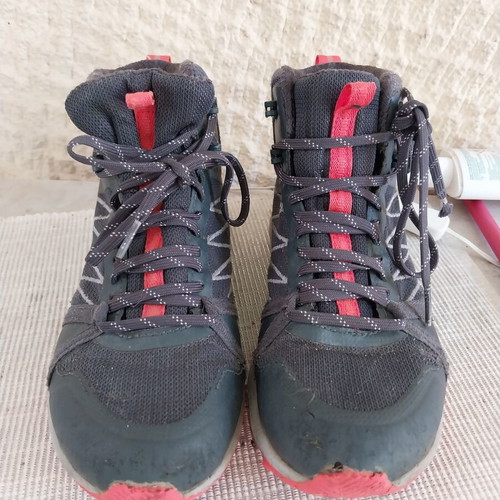 North Face shoes size 37 like new