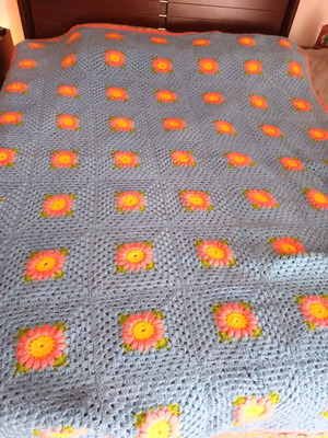 Knitted wool blanket like new handmade