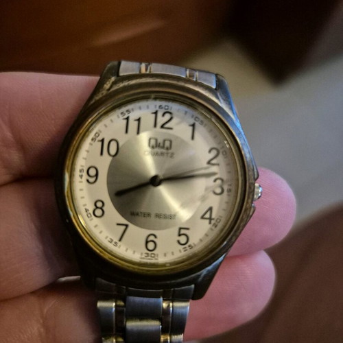 Q&Q wristwatch women's used, silver
