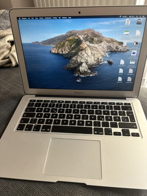 MacBook Air 13" 2015 used, 8GB RAM, 128GB SSD