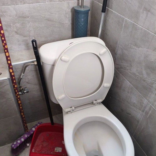 Office on 1st floor with shared luxury toilet and security door