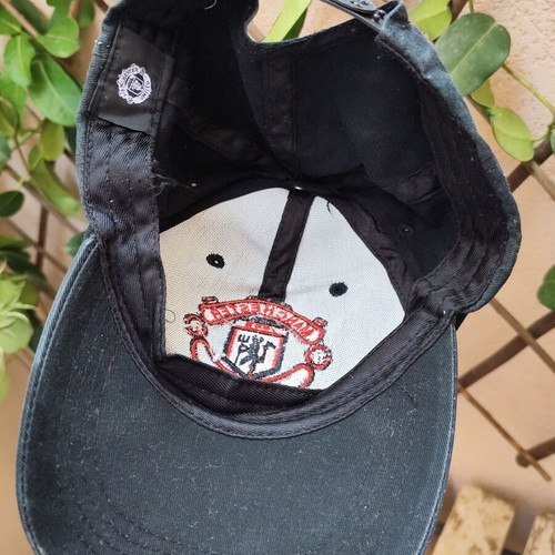 Manchester United vintage jockey hat like new, one size black