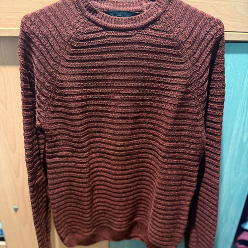 Menswear Orange Sweater like new, size M, brown and orange