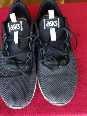 Asics ανδρικά αθλητικά παπούτσια νούμερο 43,5 σαν καινούργια, μαύρα