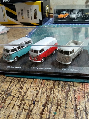 VW Van Set 1/87 Scale Like New