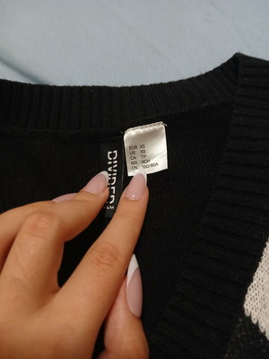 Argyle Vest H&M like new, knit diamond pattern