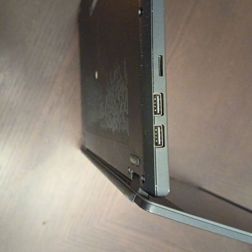 MSI laptop Ryzen 5, 16GB RAM, 512GB SSD