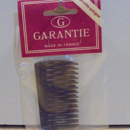 Garantie set of 2 brown hair comb clips new