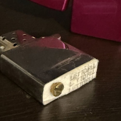 Zippo Burgundy Red lighter USA 2008 like new