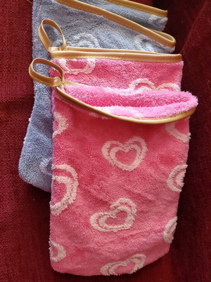 Facial cleansing gloves new, set of 4 microfiber in 2 colors