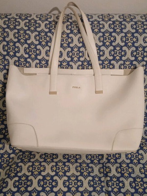 Furla leather shoulder bag white like new