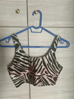 Bustaki made of Lycra, like new, black and pink, size M