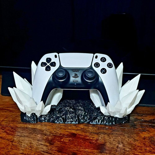 Crystal PS 5 controller holder like new