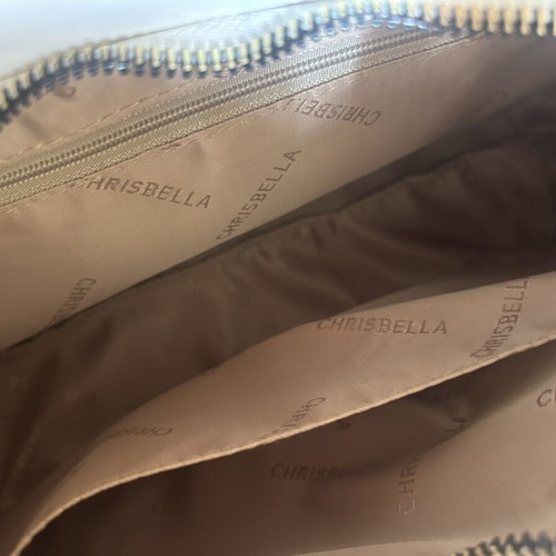 Large white shoulder bag by Chris Bella like new