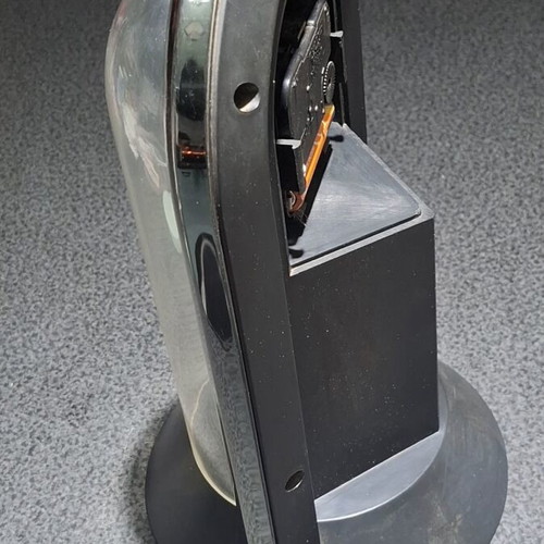 Hua Ba Quartz Table Clock like new with rotating pendulum