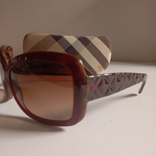 Burberry women's sunglasses like new, burgundy brown