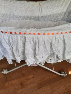 Baby cot like new with base, bassinet, and mattress