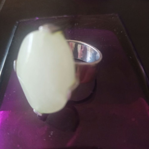 Silver solid 925 ring with green aventurine like new