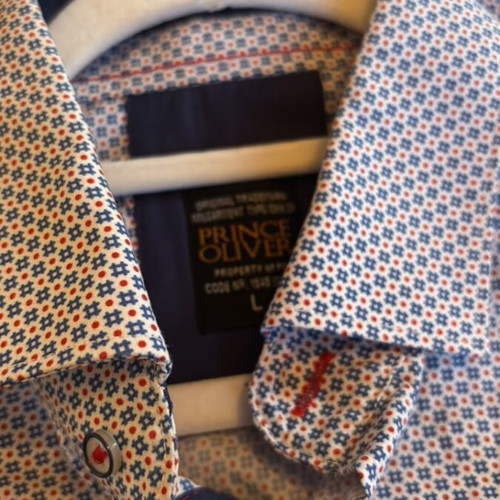 Prince Oliver men's shirt size M like new