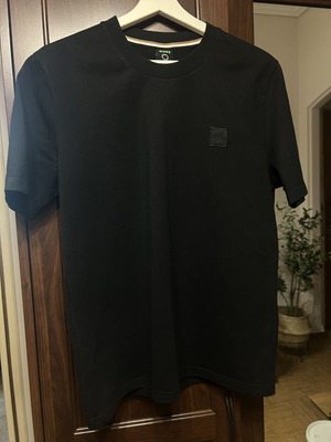 Boss men's black T-shirt, size M