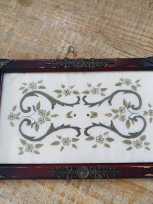 Embroidered tray used, old, dimensions 43x27