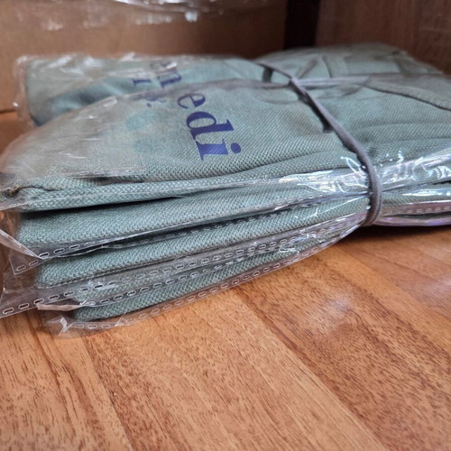 Men's green T-shirts size S, pack of 6, new with print