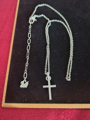 Swarovski cross pendant 45cm new, white