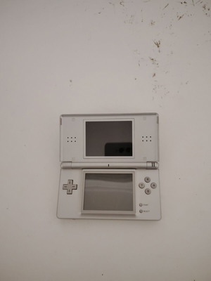 Nintendo DS Lite употребяван