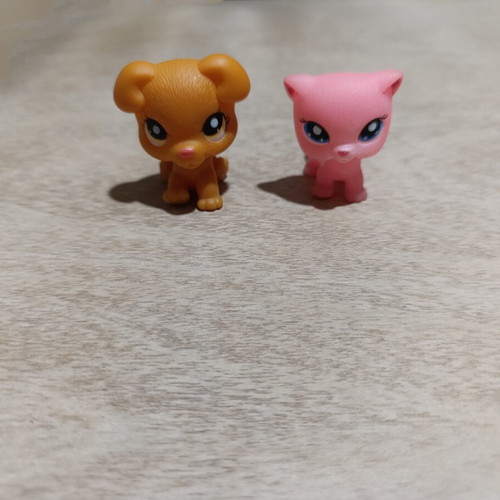 Set of 2 Animal Figures squishy heads, like new