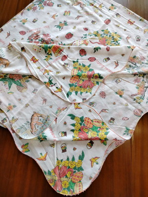 Πασχαλινό τραπεζομάντηλο τετράγωνο μεταχειρισμένο με όμορφα σχέδια