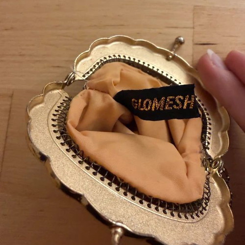 Vintage Glomesh coin purse gold color like new