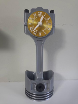 Clock with piston and connecting rod new, analog table clock