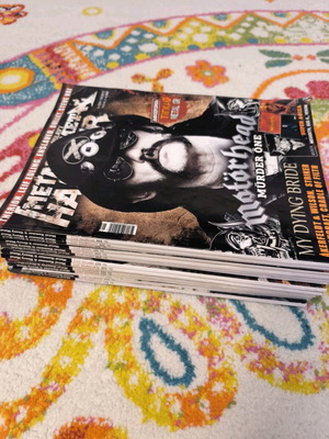 14 Metal Hammer magazines 321-334 like new