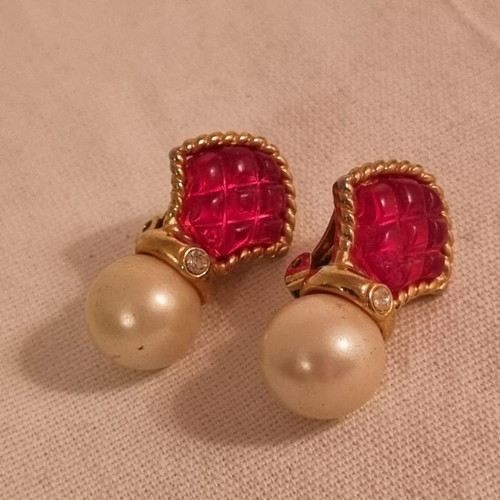 Vintage earrings pineapple shaped
