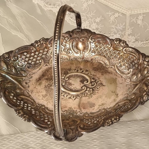 Serving Basket Fruit Bowl Art Nouveau Style like new