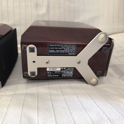 Technics SB-M01 speakers like new with original stands