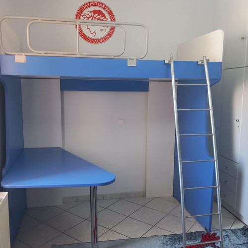 Modeco bunk bed with desk like new