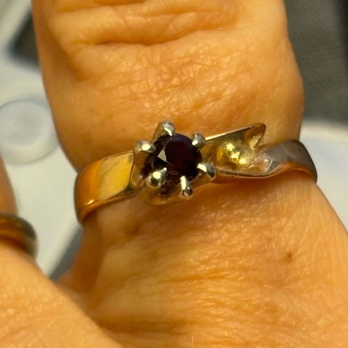 Garnet ring 14 ct used, size 54