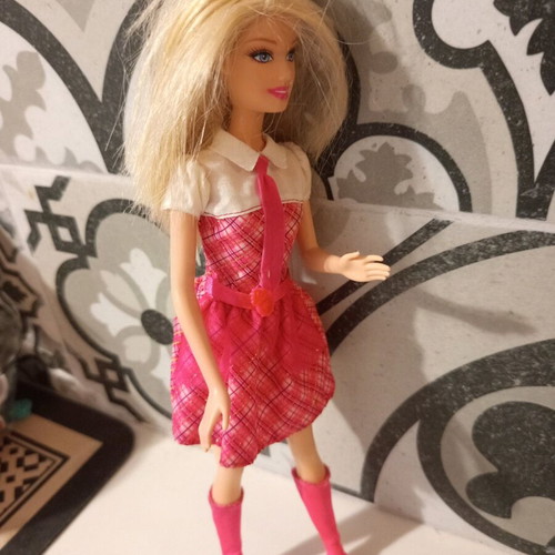 Barbie Princess Charm School Doll 2011 used