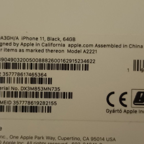 iPhone 11 64 GB like new with charger and case