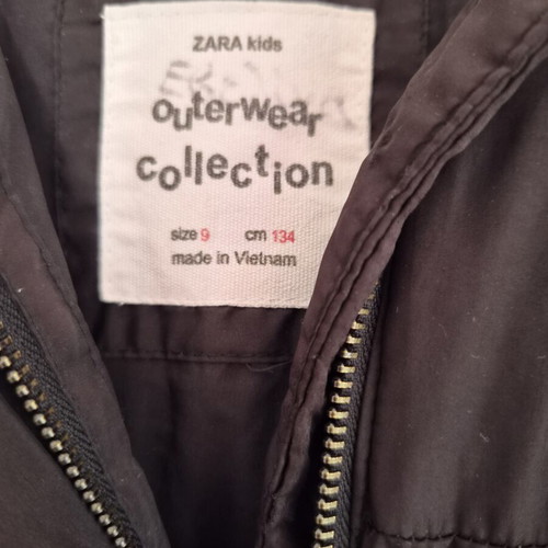 Zara black unisex jacket size 9, 134 cm, used