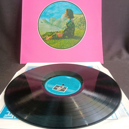 Amalia Rodrigues vinyl record used in very good condition